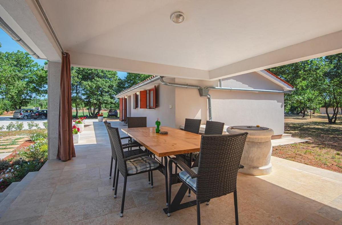 Villa Martinetinka Vodnjan Exteriör bild